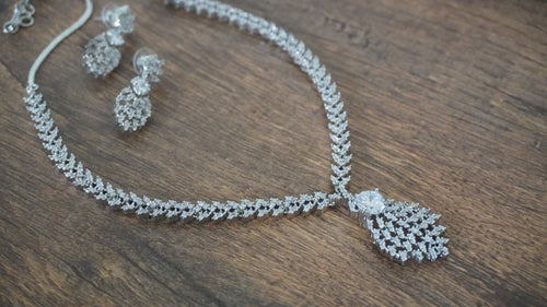 Dazzling Silver-Toned Marquise-Cut Leaf Pendant Necklace and Matching Chandelier Earring Set