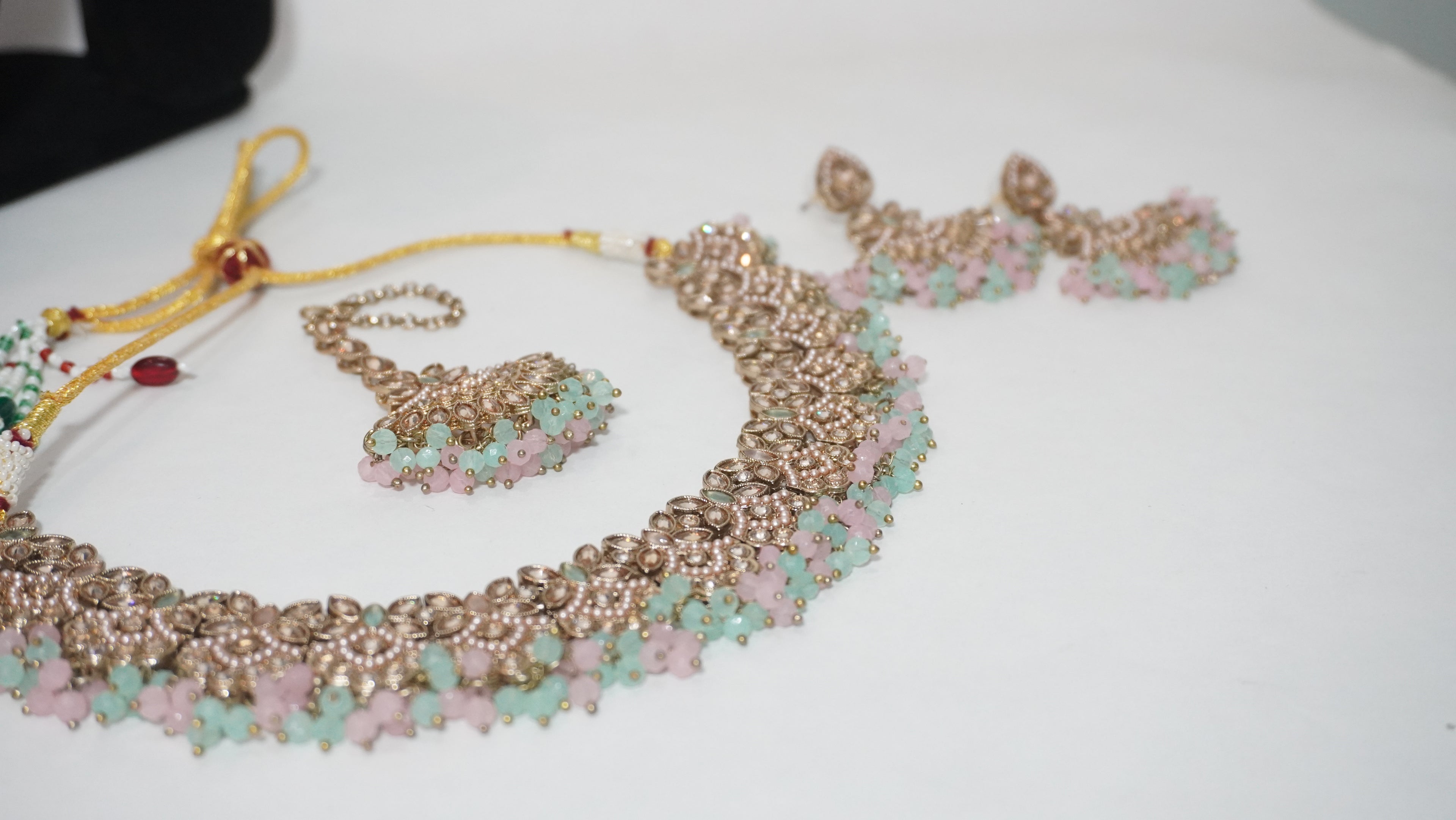 Mint & Peach Pastel Floral Choker Set with Maang Tikka – Rose Gold Plated Antique Filigree Jewelry