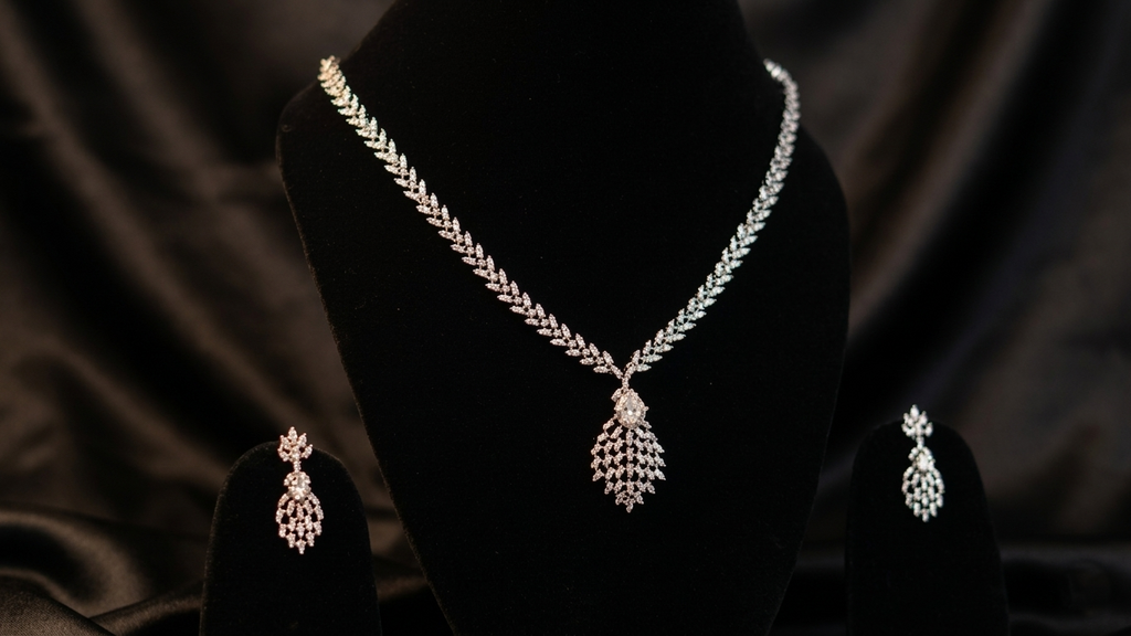 Dazzling Silver-Toned Marquise-Cut Leaf Pendant Necklace and Matching Chandelier Earring Set